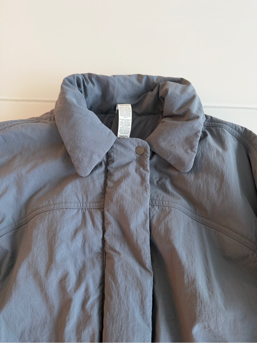 lululemon athletica Slate Gray Cinch-Hem Puffer Jacket sz M - Picture 5 of 10